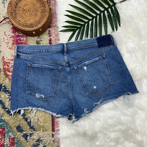 Abercrombie Blue Distressed Cut Off The Mom Short Mid Rise Plus Size 34 / 18 - Picture 2 of 5